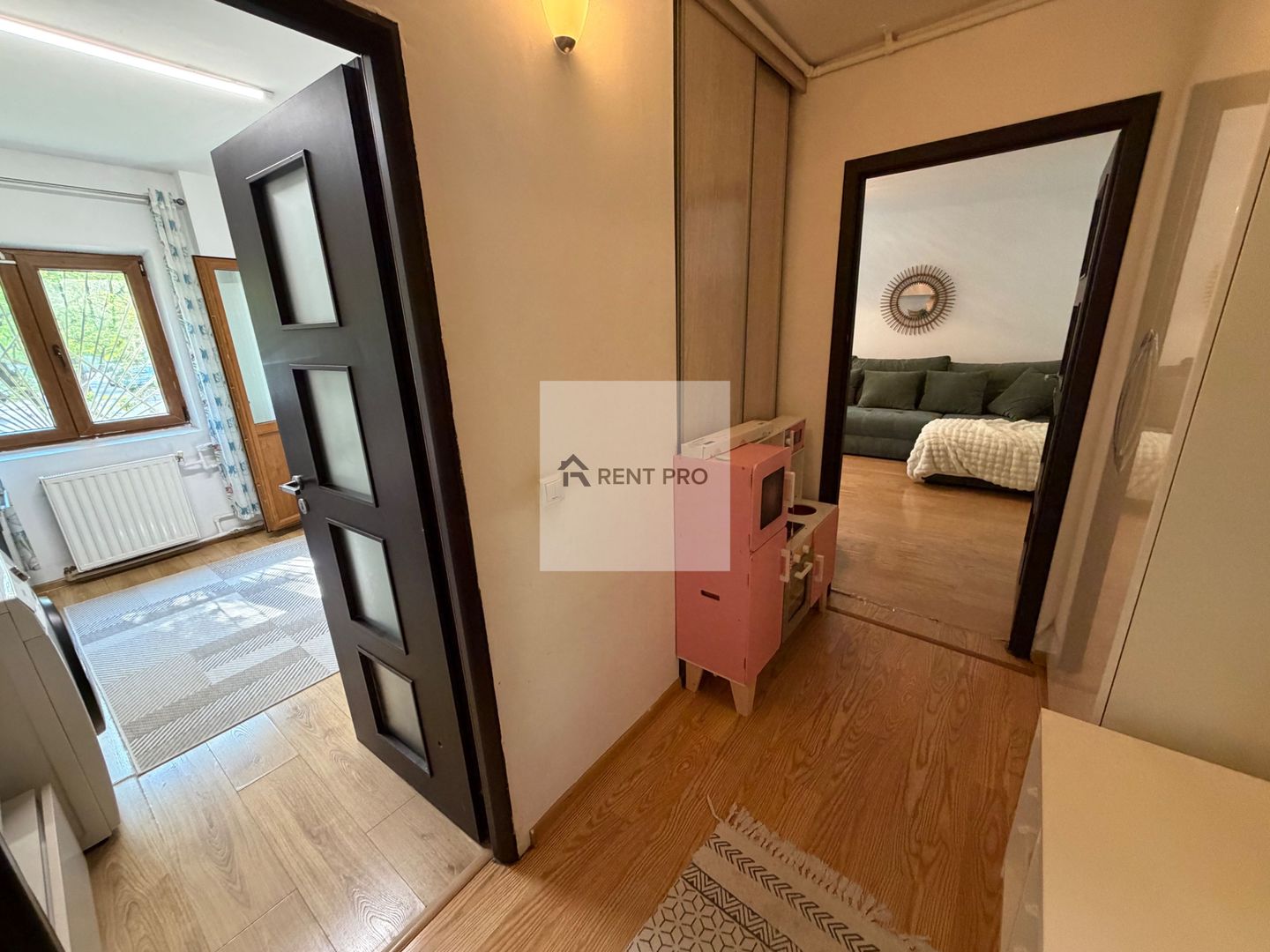 Apartament 2 Camere Spațios Drumul Sării Bloc Solid 1983 Reabilitat - Poză 4