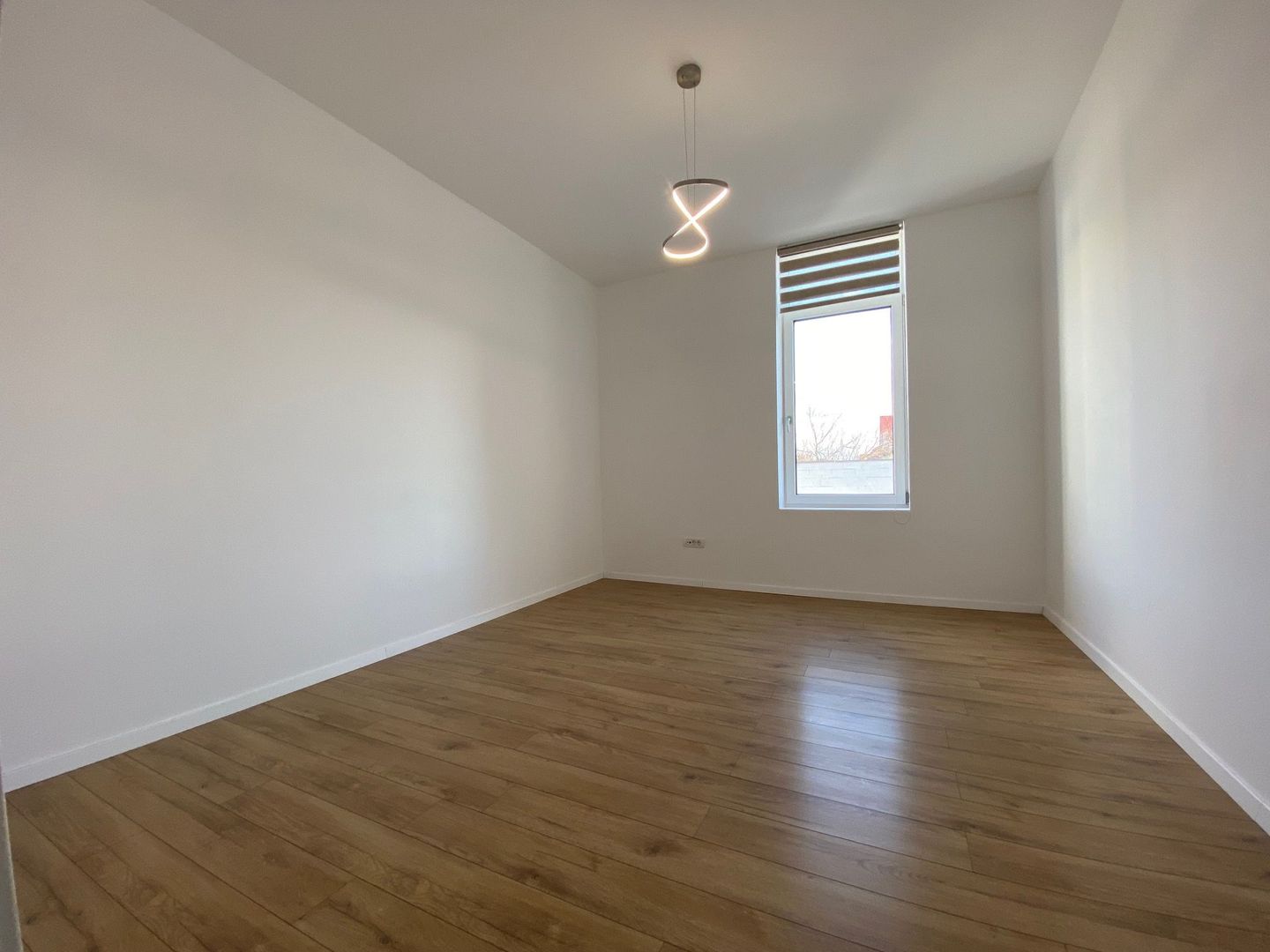 Casa individuala moderna in zona de Nord - Poză 14