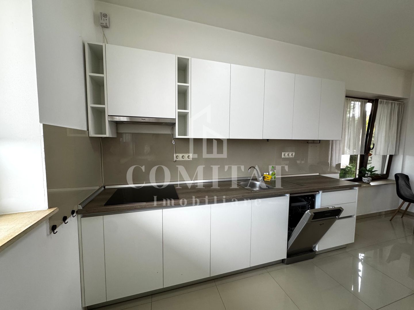 Casă de tip duplex | 2 parcări | Cartier Europa - Zona Eugen Ionesco - Poză 8