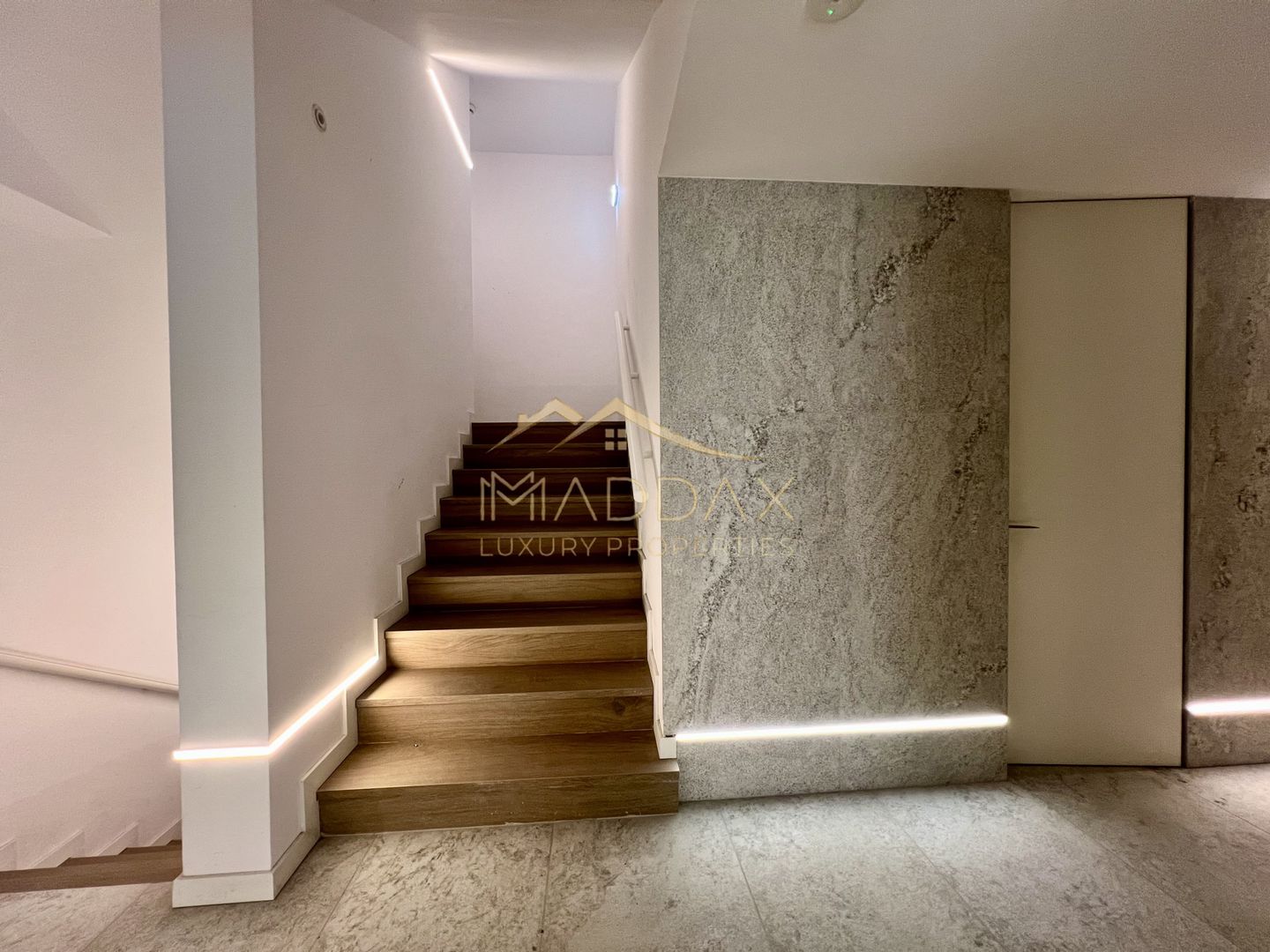 Apartament LUX *116mp* // Parcare // CORTINA 126 - Iancu Nicolae - Poză 39