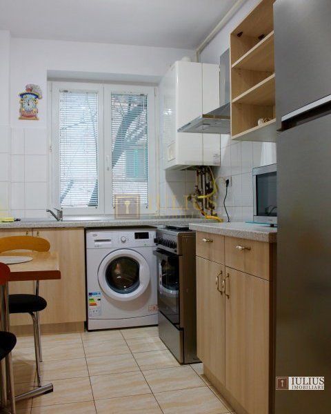 2 camere zona Fac. de Medicina - Hotel Continental, cu centrala proprie. - Poză 8