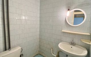 Apartament cu 3 camere, pregatit pentru renovare in Zorilor - Poză 7