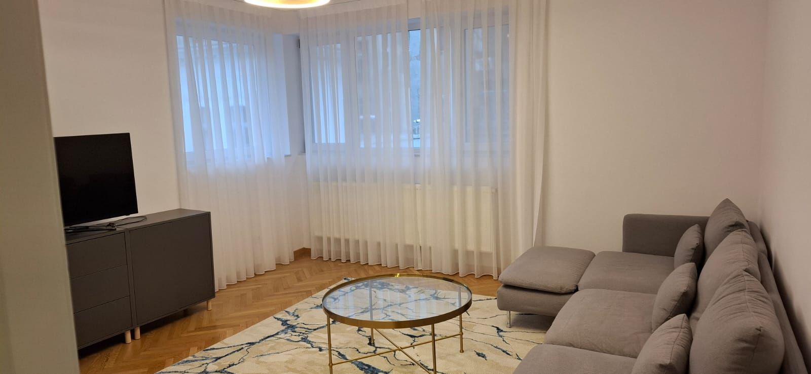 Apartament de inchiriat | 3 camere Universitate - Poză 1