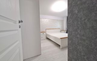 Liber, mobilat, de vanzare apartament 2 camere, Cug Pepiniera - Poză 5
