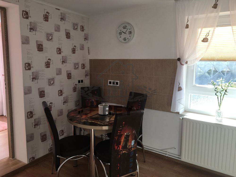 Apartament renovat, 2 camere cu terasa,, zona Constituției - Poză 12