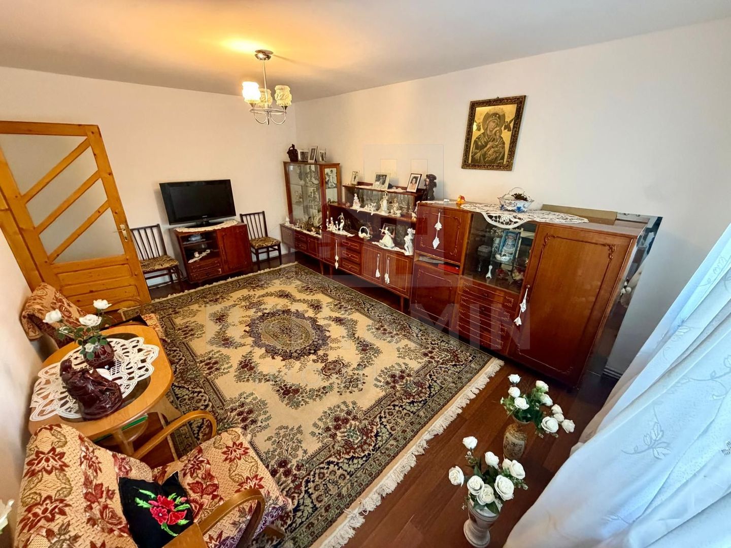 4 camere decomandate - Craiovita Noua - etaj 2 cu 2 bai - bloc 1982 - - Poză 2