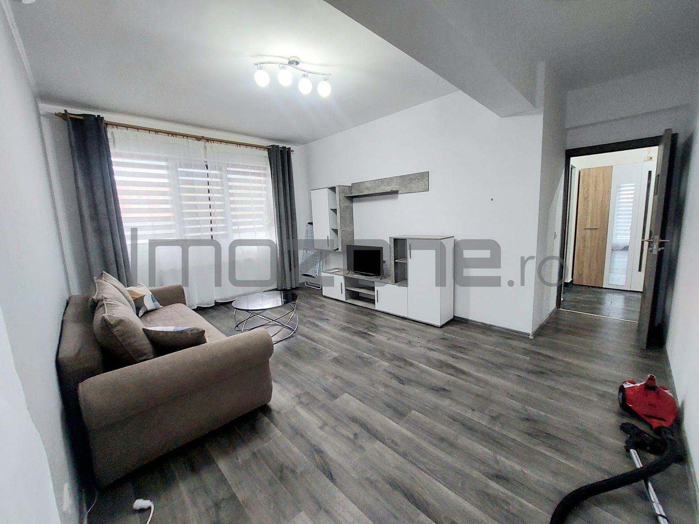 De inchiriat, 2 camere, bucatarie inchisa,mobilat-utilat, Metrou Valea Ialomitei - Poză 1