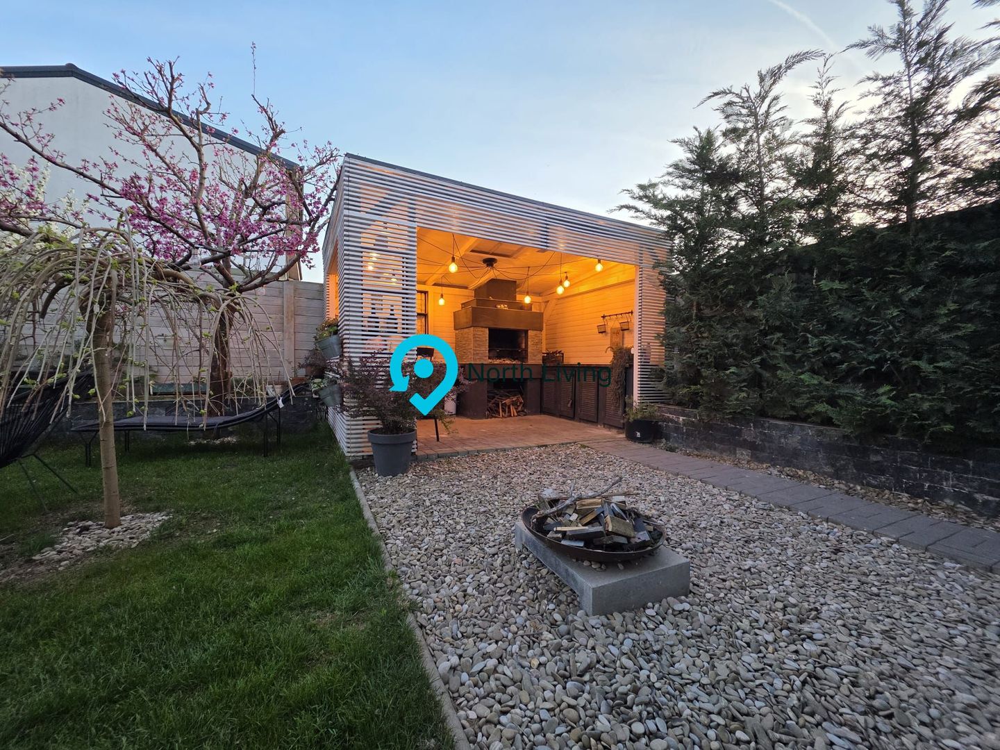 Casa 4 camere + curte 300 mp Tunari - Poză 28