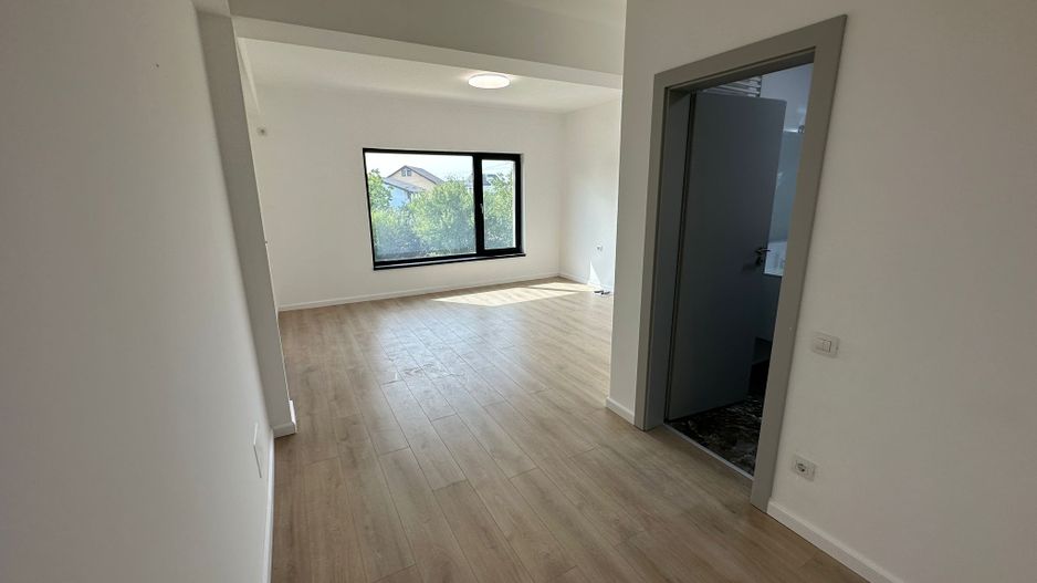 O oază de liniște și eleganță contemporană în inima Tunariului - Poză 11