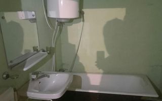 🏡 VÂND APARTAMENT CU 3 CAMERE ÎN BELCEȘTI – 67 MP – PREȚ: 39.000 EURO! - Poză 5