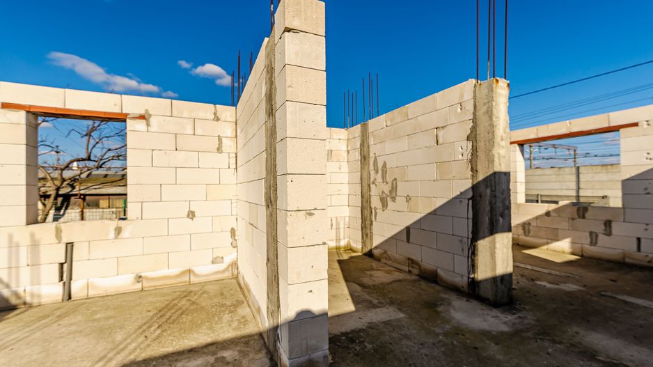 Rezervat! - Casă în stadiul de construcție, 6 Vânători - Poză 5