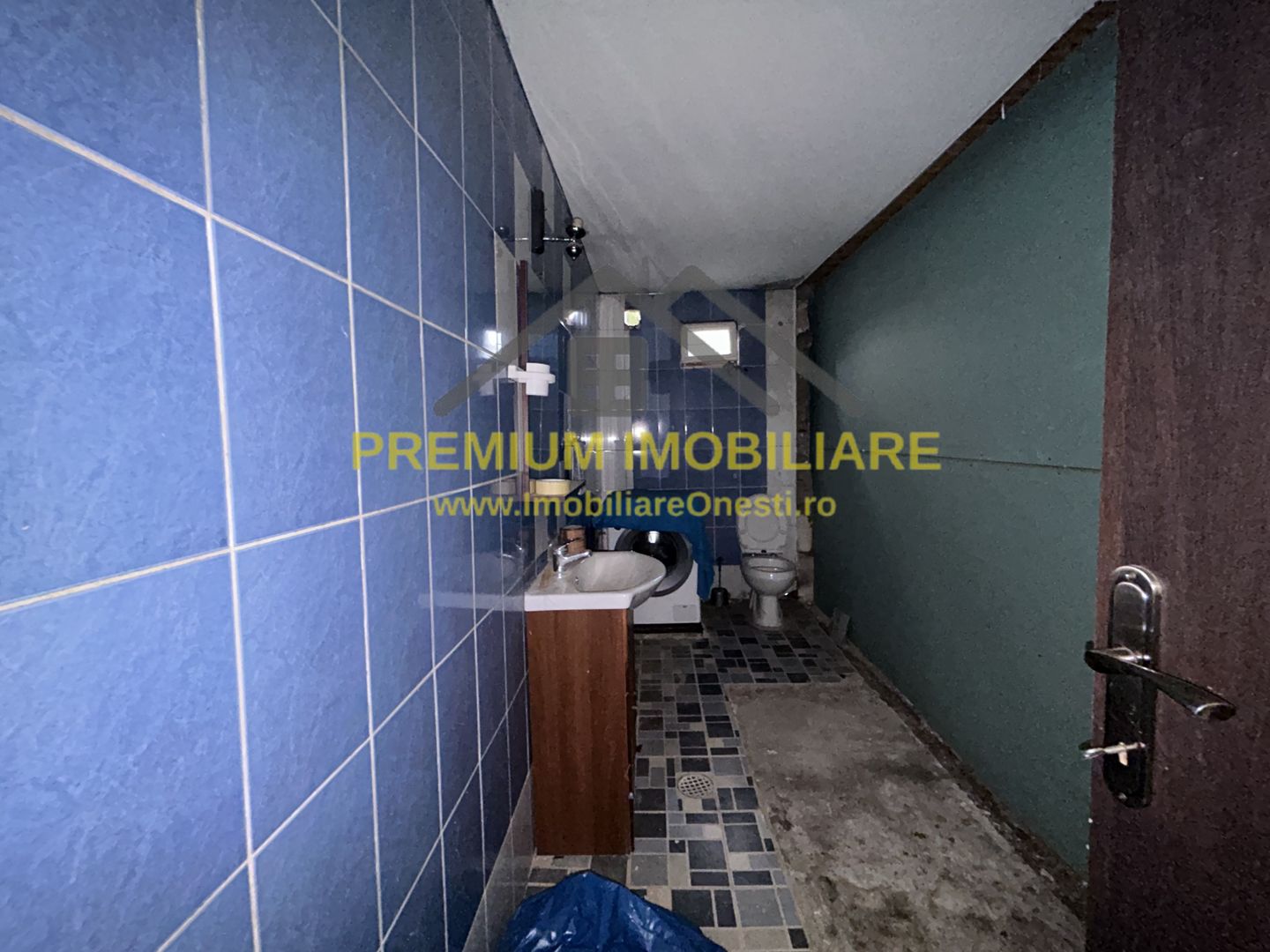 Casa de vanzare in Slanic Moldova . - Poză 7