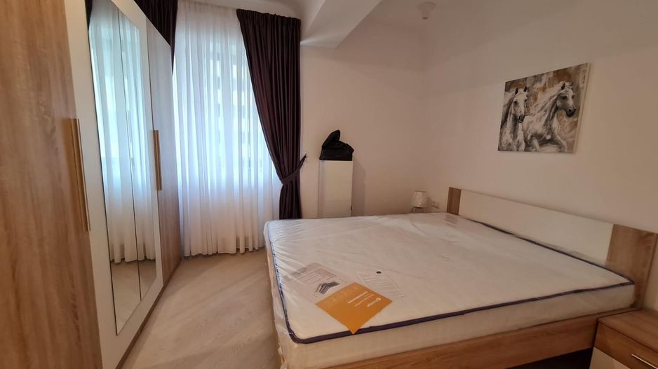 De inchiriat - Ap. 3 camere in Cortina North - Poză 8