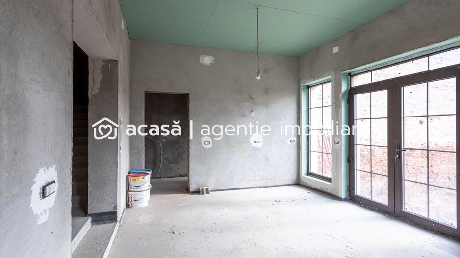 Casă / Vilă semifinisată cu destinații multiple zona centrală - Poză 7