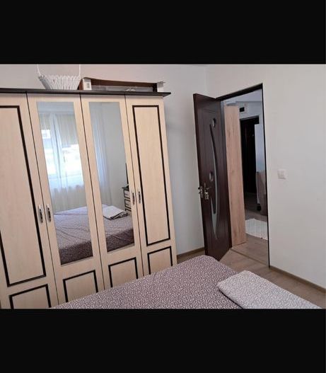 Apartament de inchiriat 2 camere zona Cetate - Poză 4