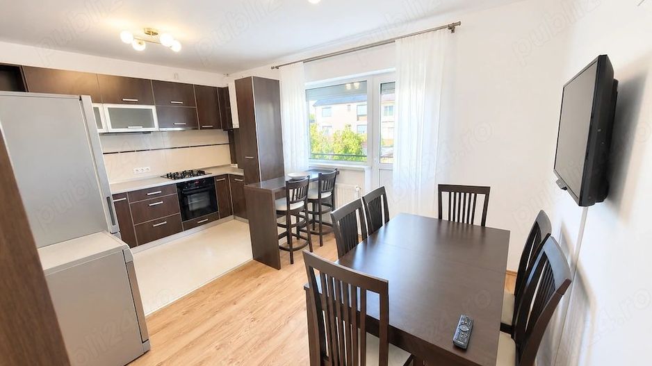 Triplex 131 mp total + Pod 35 mp Terasa 25 MP Garaj Turnisor Sibiu - Poză 4