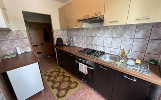 Apartament cu 3 camere si boxa in zona Gheorghe Lazar - Poză 1