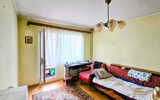 Garsonieră decomandată, etaj 2, balcon, bloc izolat – Astra, Str. Uranus - Poză 4