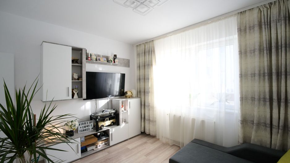 Apartament cu 2 camere, decomandat - Poză 10