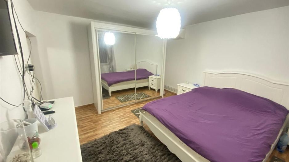 casa cu 2 apartamente Ianova 120mp centrala amenajata - Poză 4