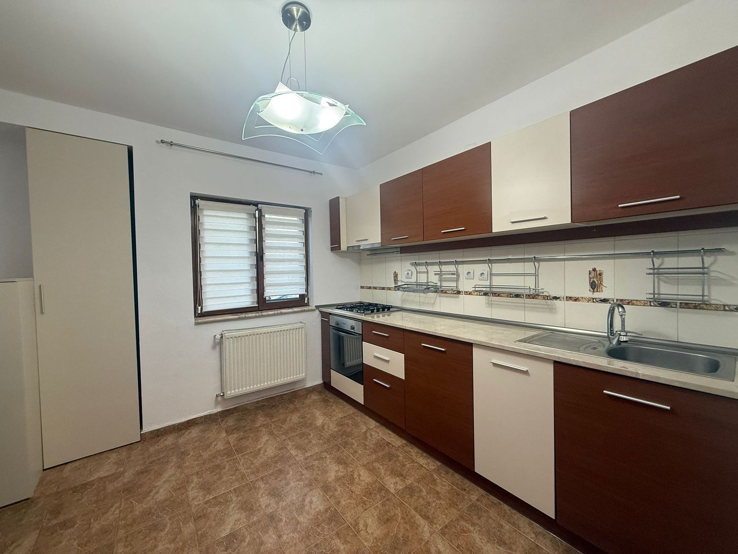 Vila D+P+ E1+M || CURTE PROPRIE SI GARAJ || EXPOZITIEI - Poză 6