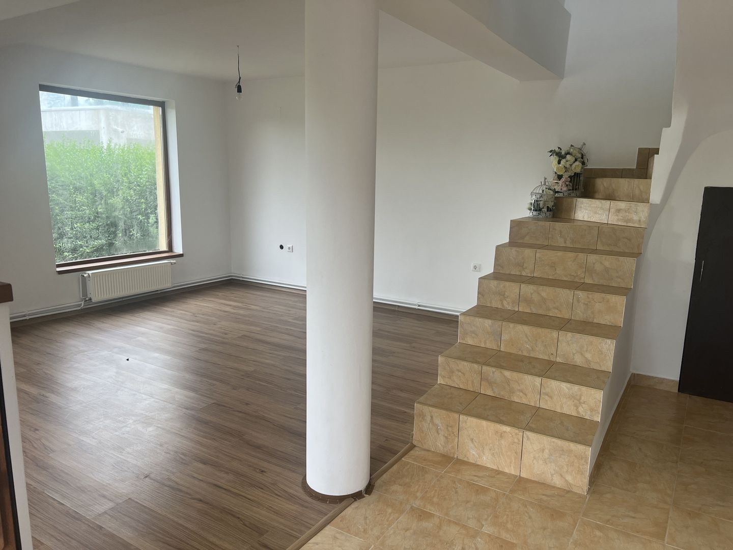 CASA DE VANZARE IN CARTIERUL PRIMAVERII -GIARMATA MARE - Poză 14