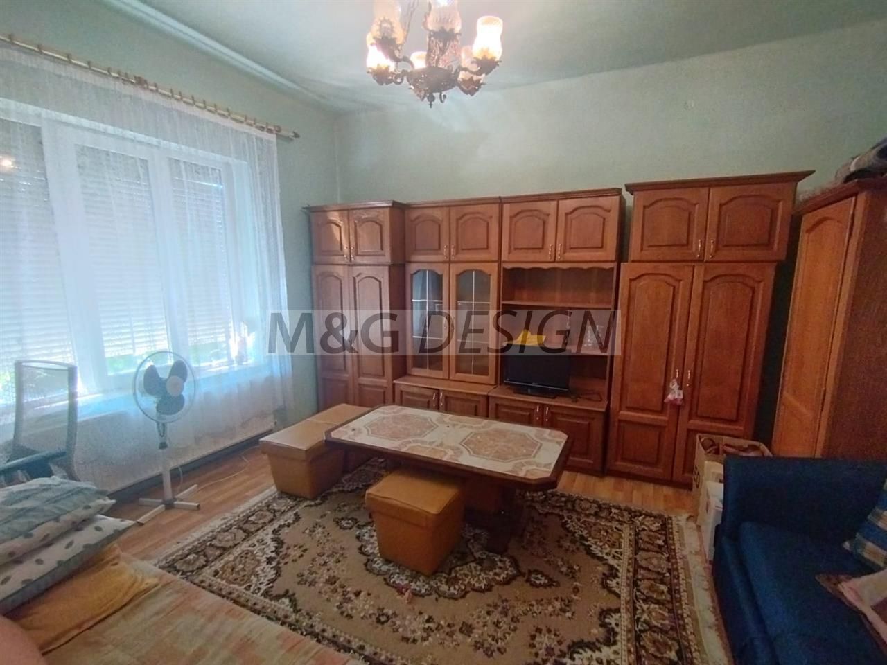 Apart la casa Bogdanestilor  curte  acces cu masina centrala proprie - Poză 1