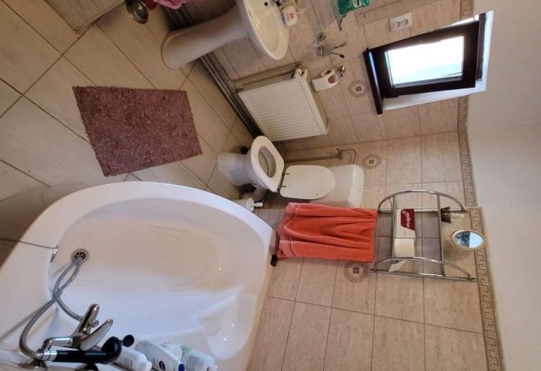 Cotroceni! Vand 530.000 Eur / Inchiriez 1450 eur, vila singur curte. - Poză 12