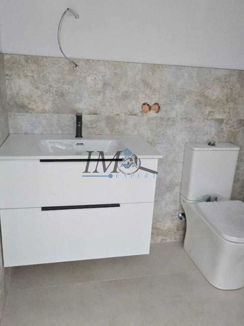 Casa pe un nivel zona Cetate - Poză 8