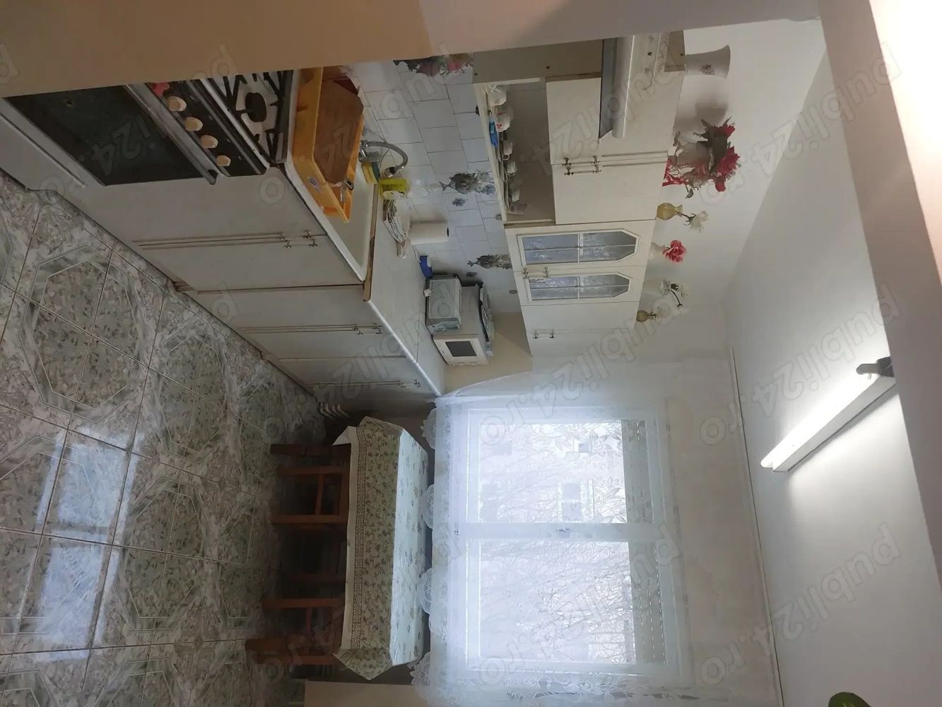 BRASADAS vinde ap 2 cam etaj 4/4 in Micro 16. - Poză 1