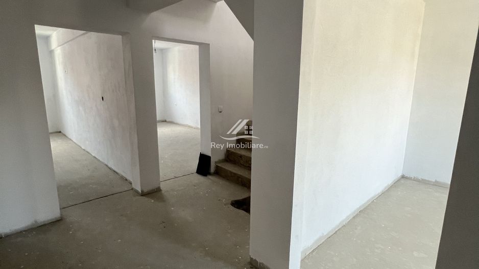 Duplex Modern și luminos 6 cam. la vânzare în Șelimbăr zona Trifoiului - Poză 24