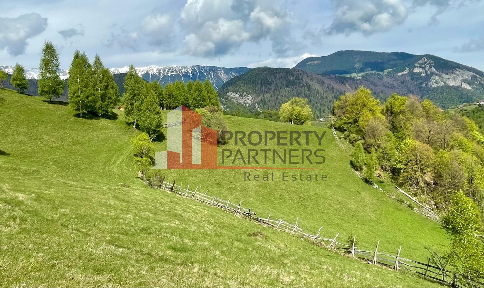 Teren in sat Pestera, comuna Moeciu. - Poză 3