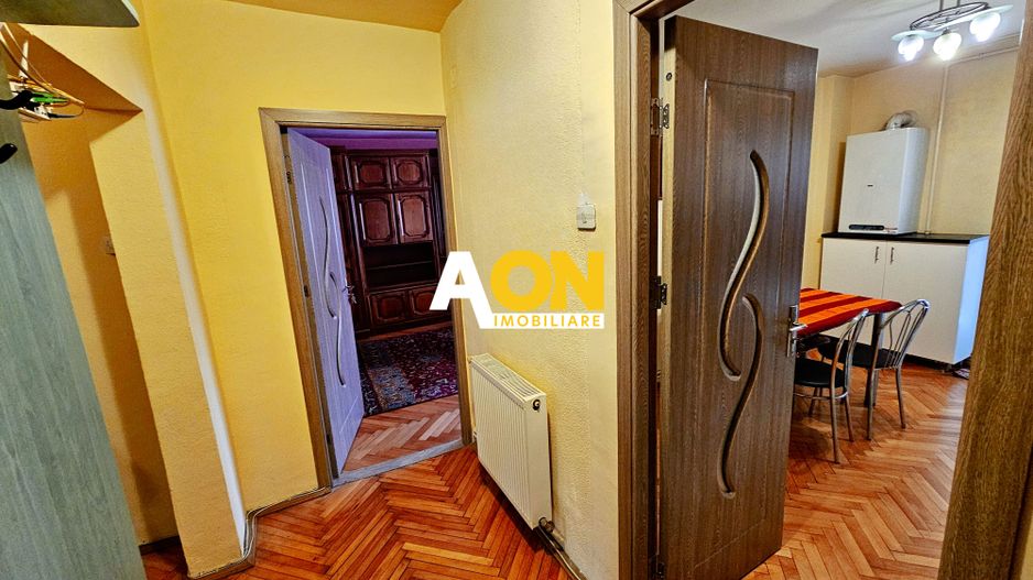 Apartament 3 camere, 2 bai, 2 balcoane, etaj 1, zona Liceului Sportiv - Poză 4