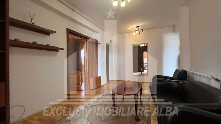 Apartament cu 3 camere decomandate la etajul 1, Tolstoi - Poză 2