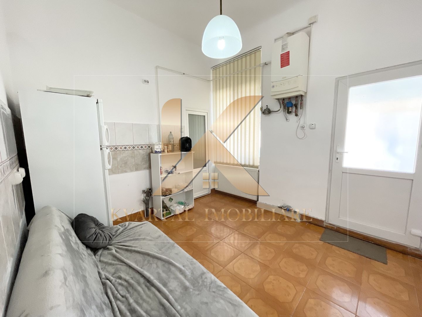 Apartament cu o camera generoasă, parcare, Zona Ultracentrală! - Poză 5