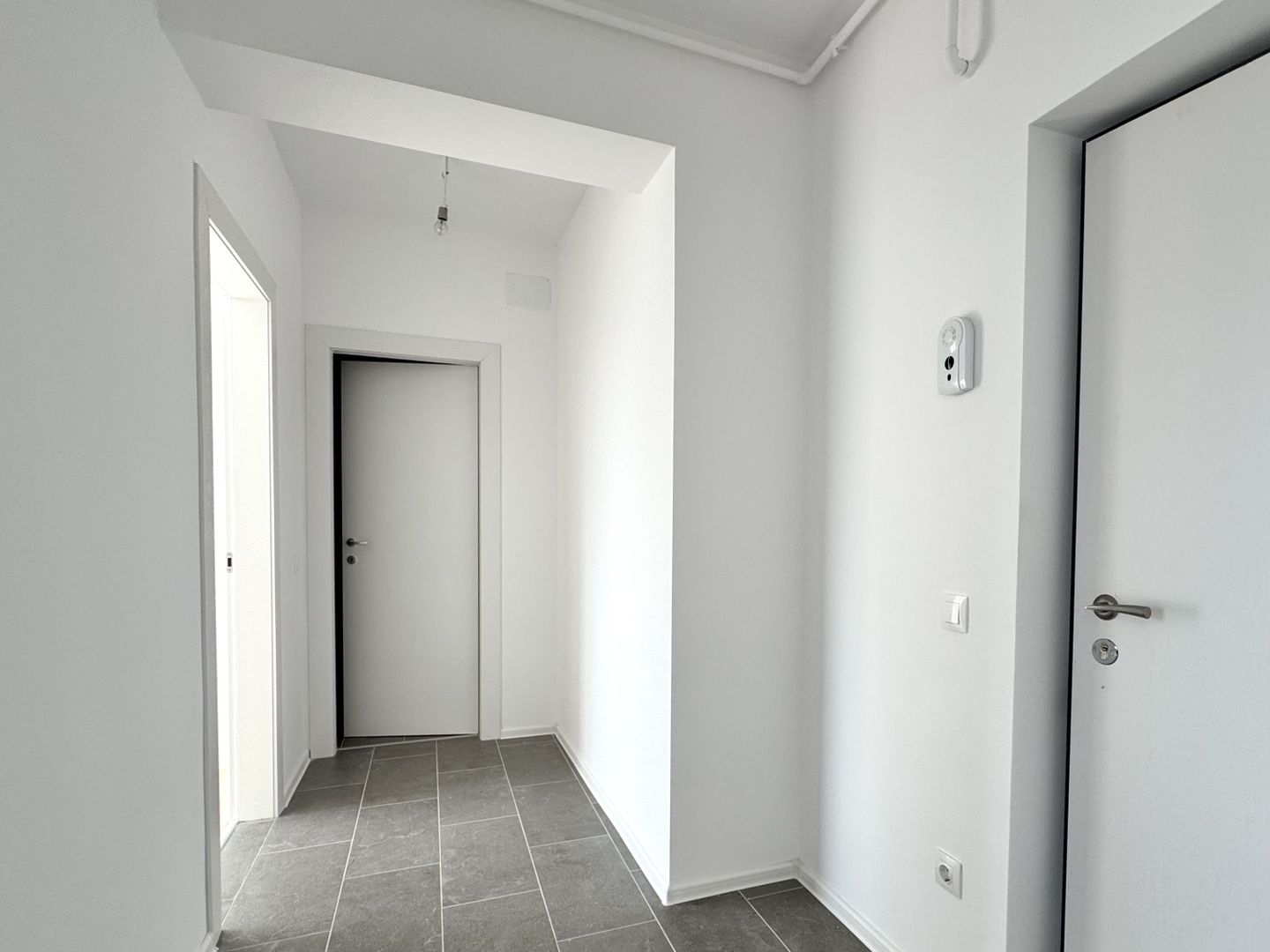 3 camere. Bucătărie închisă. Vedere panoramică. Reper Mall Colosseum - Poză 6
