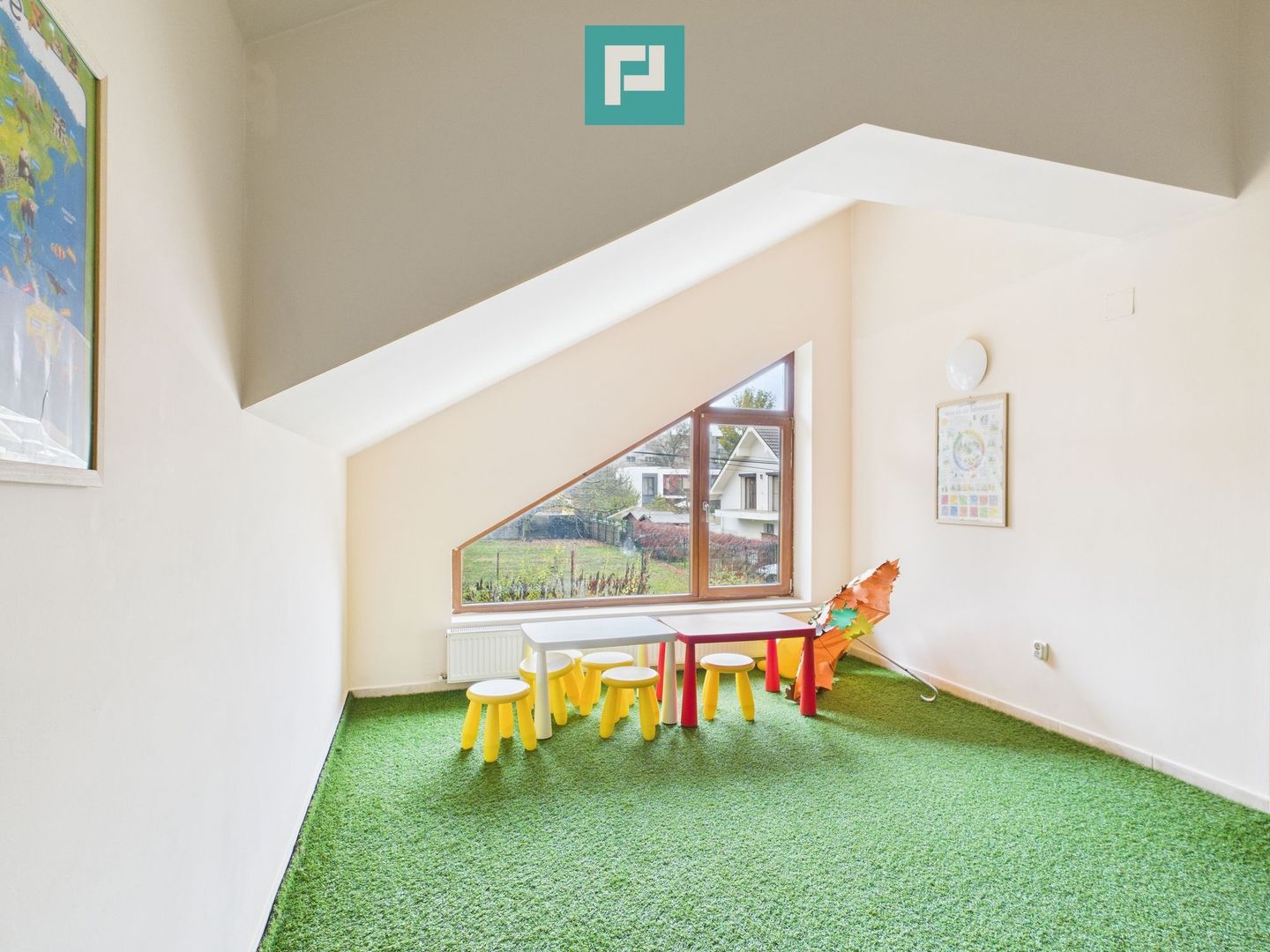 Casă  spațioasă cu 5 camere, Aradului - Poză 18