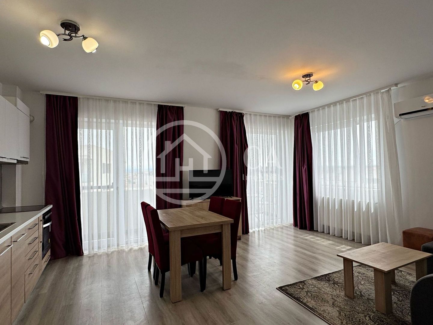 Apartament cu 4 camere de închiriat în Prima Onestilor, Oradea - Poză 2