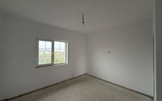 Duplex in Sanandrei | Toate utilitatile | 2 bai | Poarta acces auto | - Poză 3