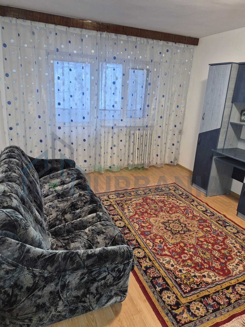 inchiriez apartament 2 camere zona Tatarasi-Metalurgie -350 EURO neg. - Poză 1