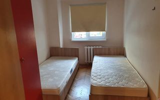 Aparament 5 camere etaj 1 zona Dambovita - Poză 4