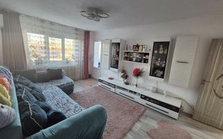 Apartament cu 3 camere / 60 mp/ zona Podu Ros - Poză 1