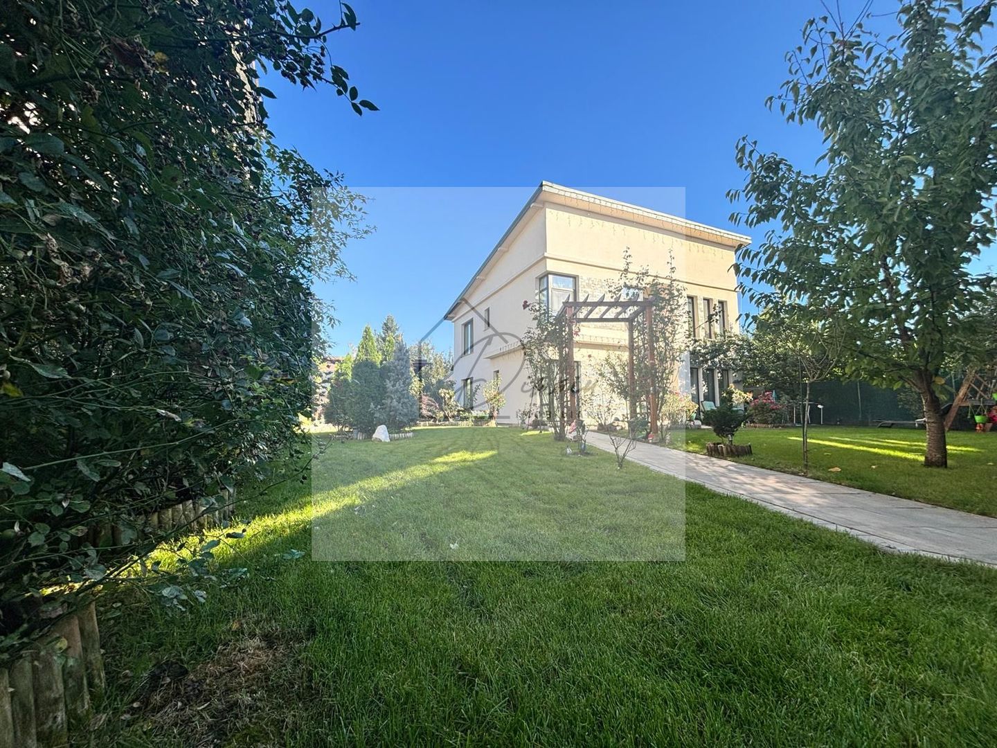 Vila Corbeanca I langa padure lac I COMISION 0% I OCAZIE UNICA - Poză 1