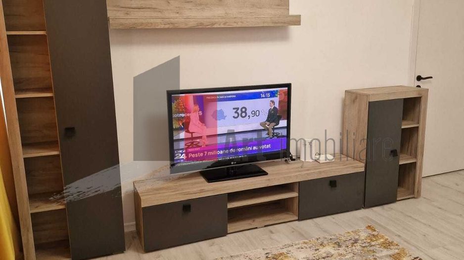 Inchiriez apartament  2 cam,metrou Eroii Revolutiei,complet renovat si utilat mo - Poză 5