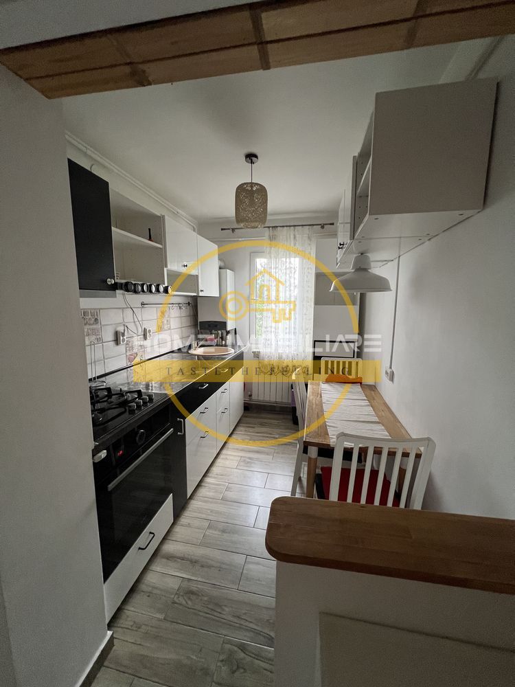 Apartament de inchiriat / 3 camere / Podu Ros - Poză 5