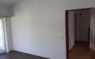 Apartament cu 2 camere in Floresti - Poză 3