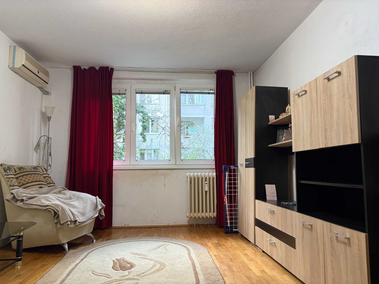 De vanzare apartament 2 camere Drumul Taberei - Poză 2