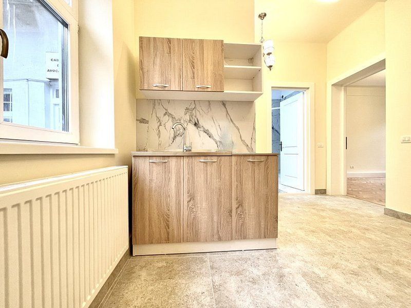 Recent renovat| Piața Unirii - lângă Tribunal - Poză 3