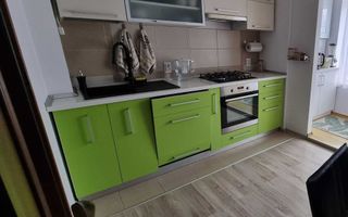 Apartament decomandat, situat într-o locație excelentă! - Poză 2