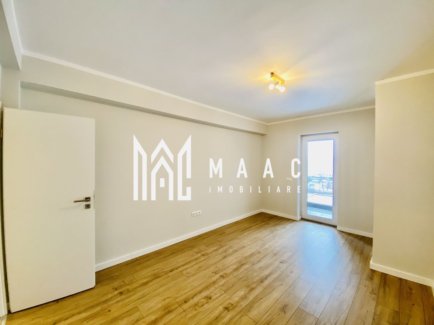 Apartament 3 camere | La Cheie | Balcon | Parcare | 75 MPU - Poză 5